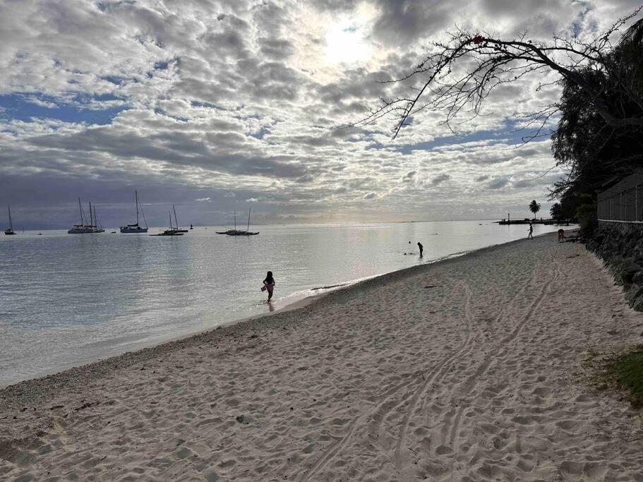 Meri Lodge Huahine Fare Eksteriør billede