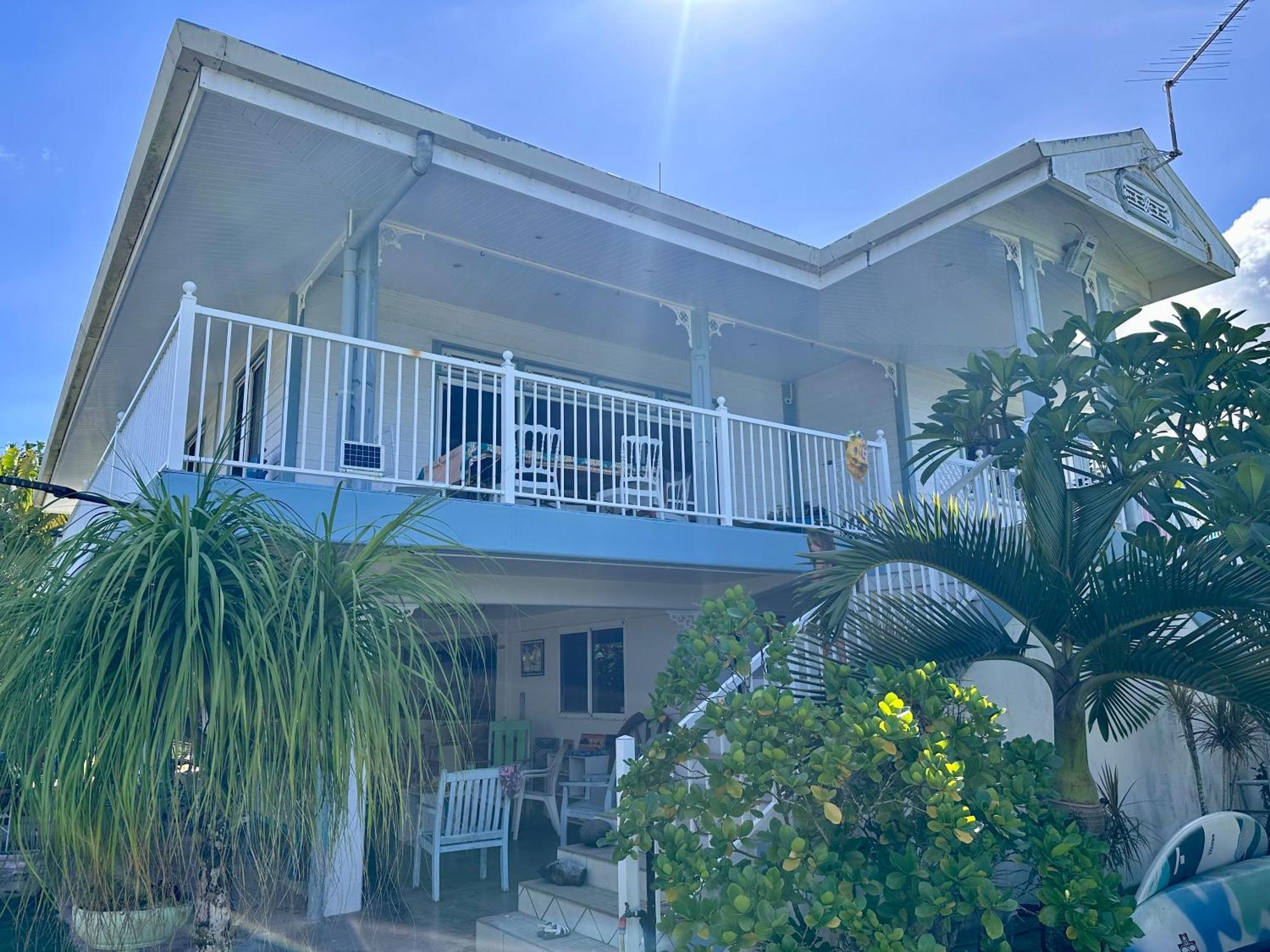 Meri Lodge Huahine Fare Eksteriør billede